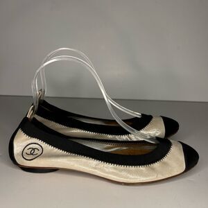 CHANEL Stretch Spirit Interlocking CC Logo Ballet Flat